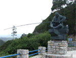 Escultura al "Pescador de caña" en Pechón